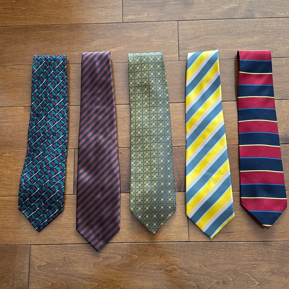 Bundle of ties